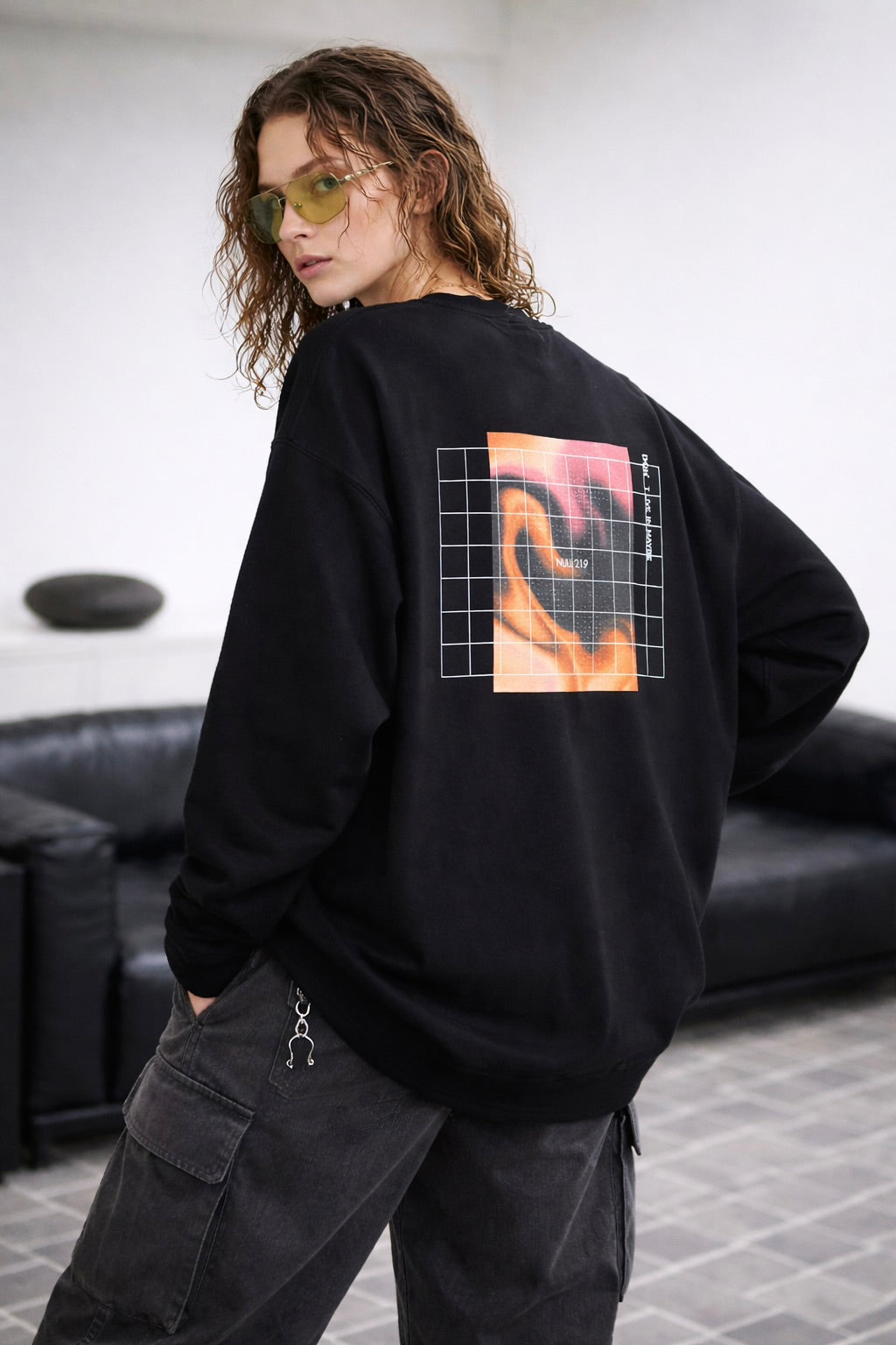 Oversized long-sleeve T-shirt 01