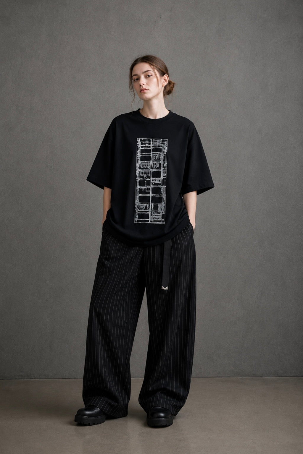 OVERSIZED   T-SHIRT 09 / BLACK